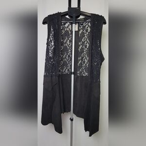 Vocal Size Xl Black Faux Suede And Lace Sleeveless Vest
